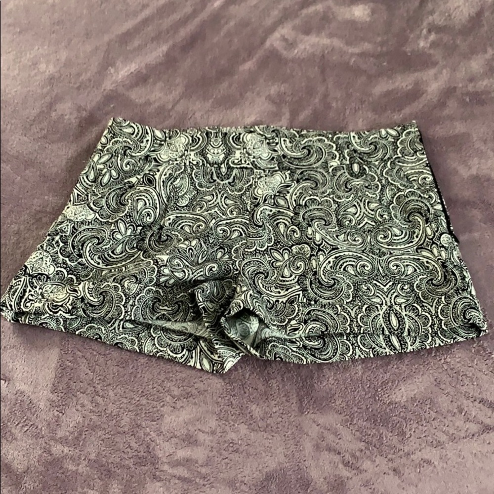 Express Mid-Rise Dress Shorts